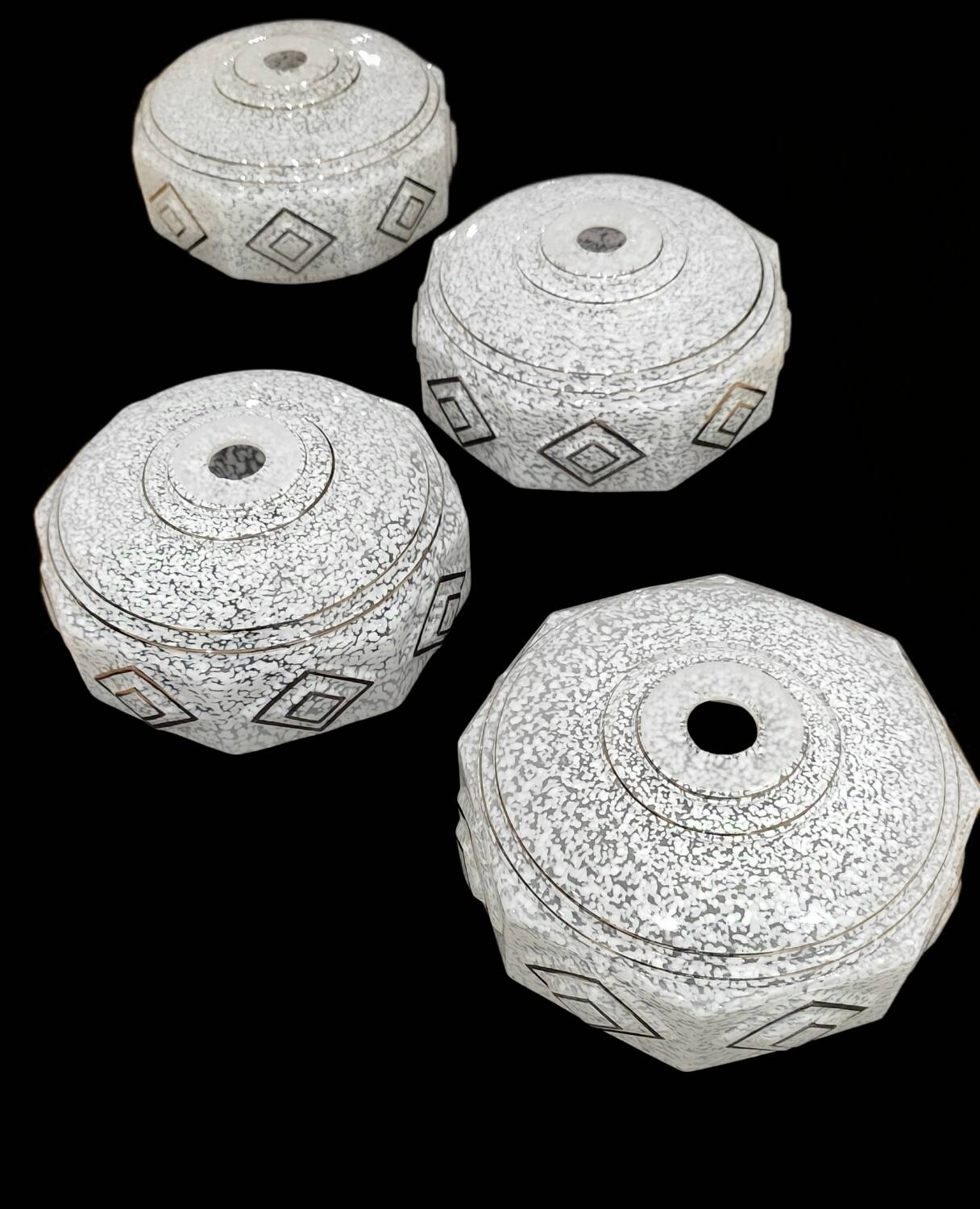 4 Clichy glass lampshades