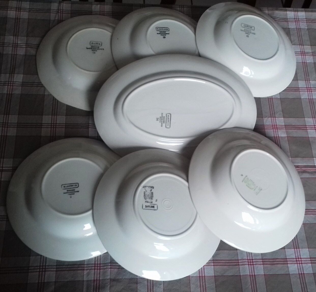 Lot 6 hollow plates and 1 oval dish Digoin Sarreguemines