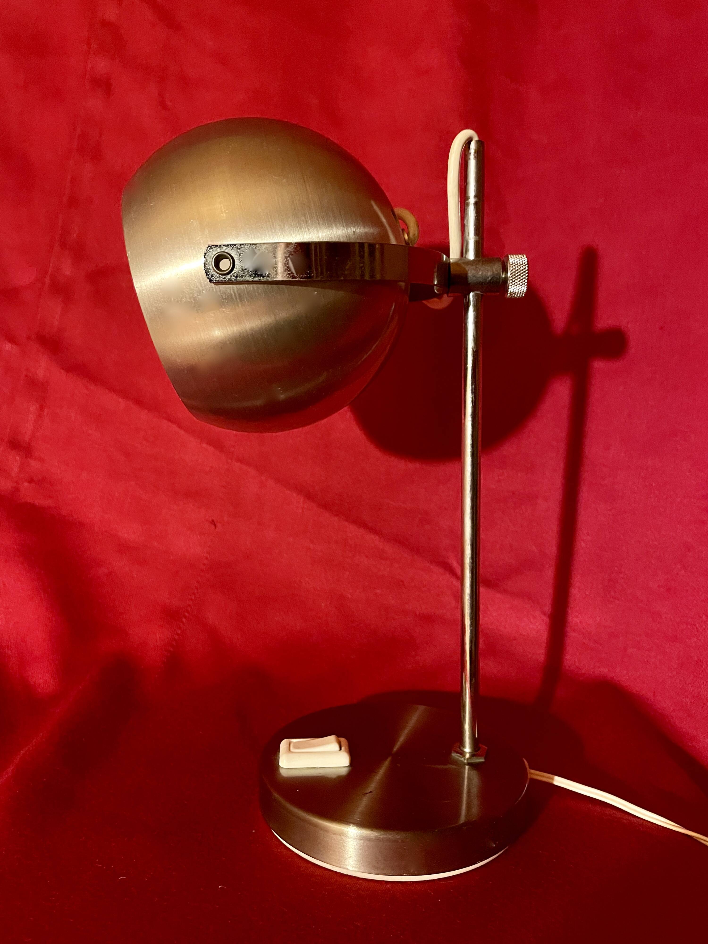 Small eye-ball lamp, from the 70s