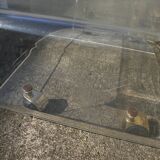 Table basse à roulettes en plexiglas