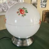 Flowered opaline lamp