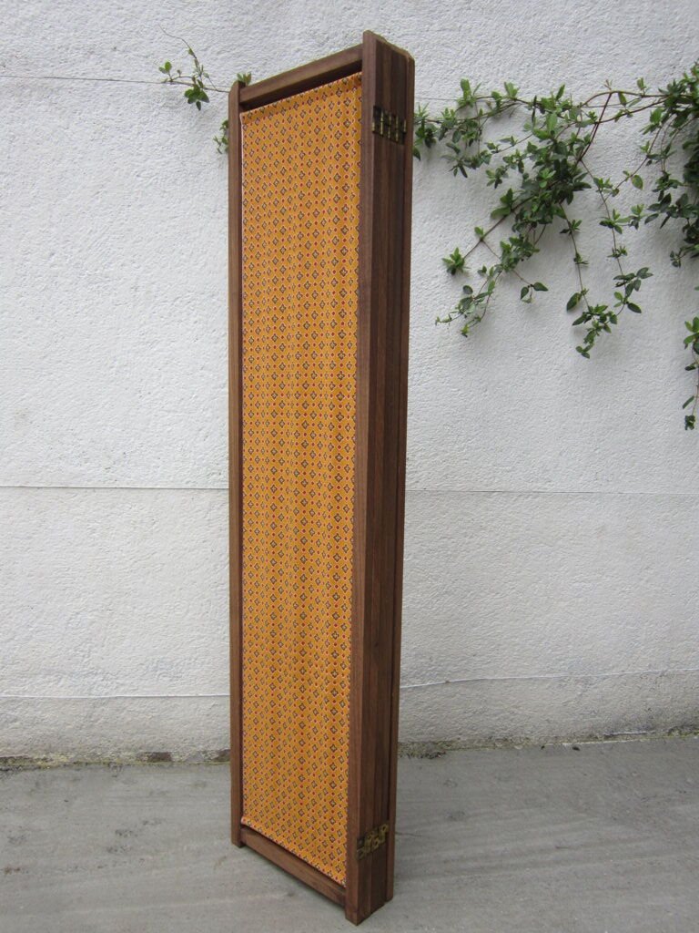 Screen 5 years 60 wood and fabric leaves