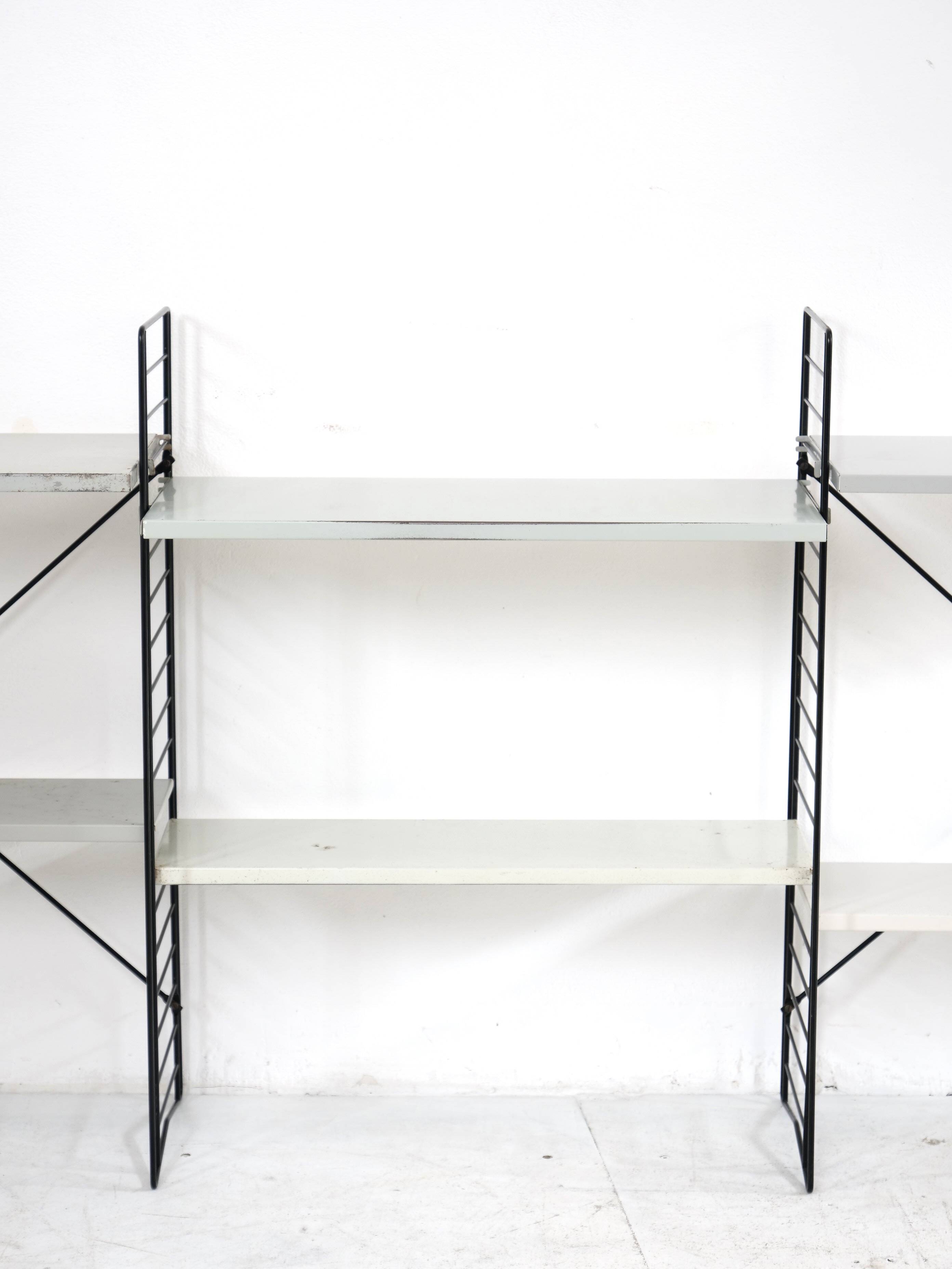 Tomado floor shelf in shades of gray