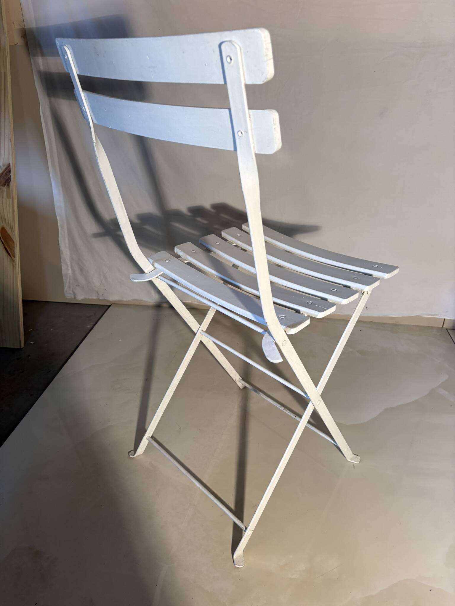 Bistro-style folding garden furniture set – table and 3 chairs