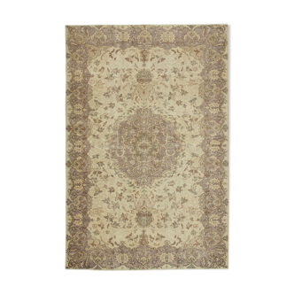 Hand-knotted turkish beige rug 192 cm x 285 cm