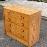 Scandinavian wardrobe with 2 sections in oak from the 1970s.