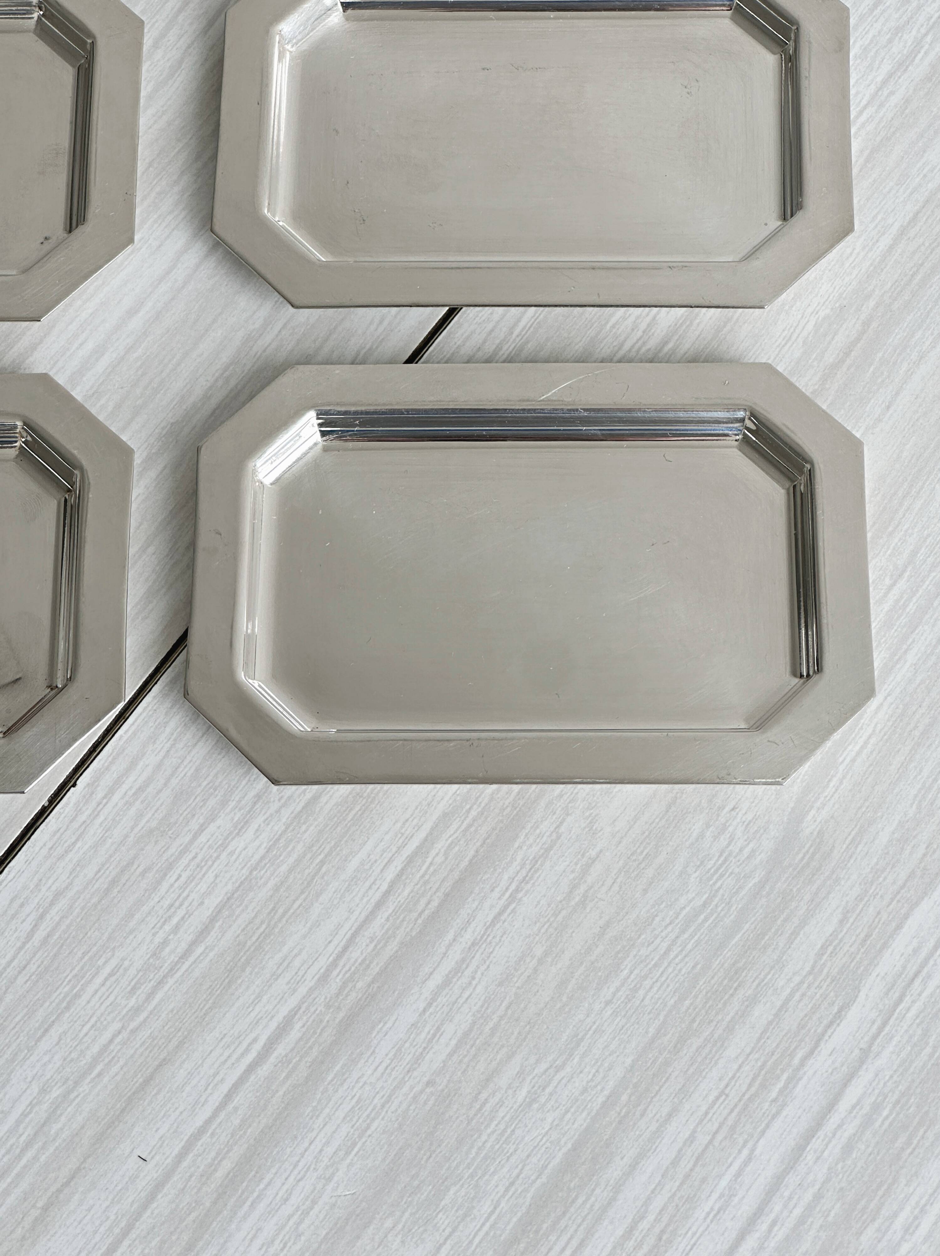 Set of 6 small silver-plated trays