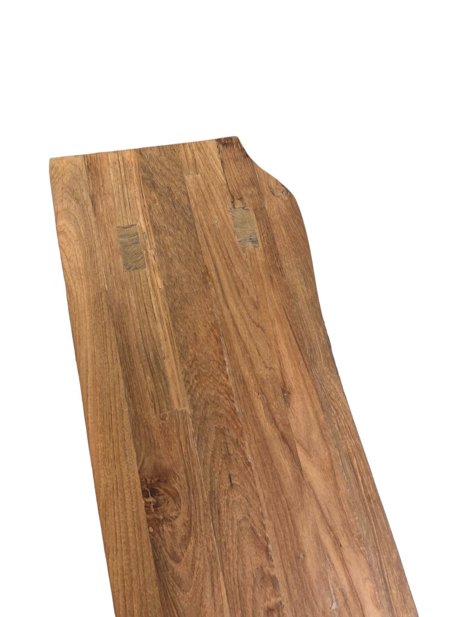 Solid and resistant bench / sofa