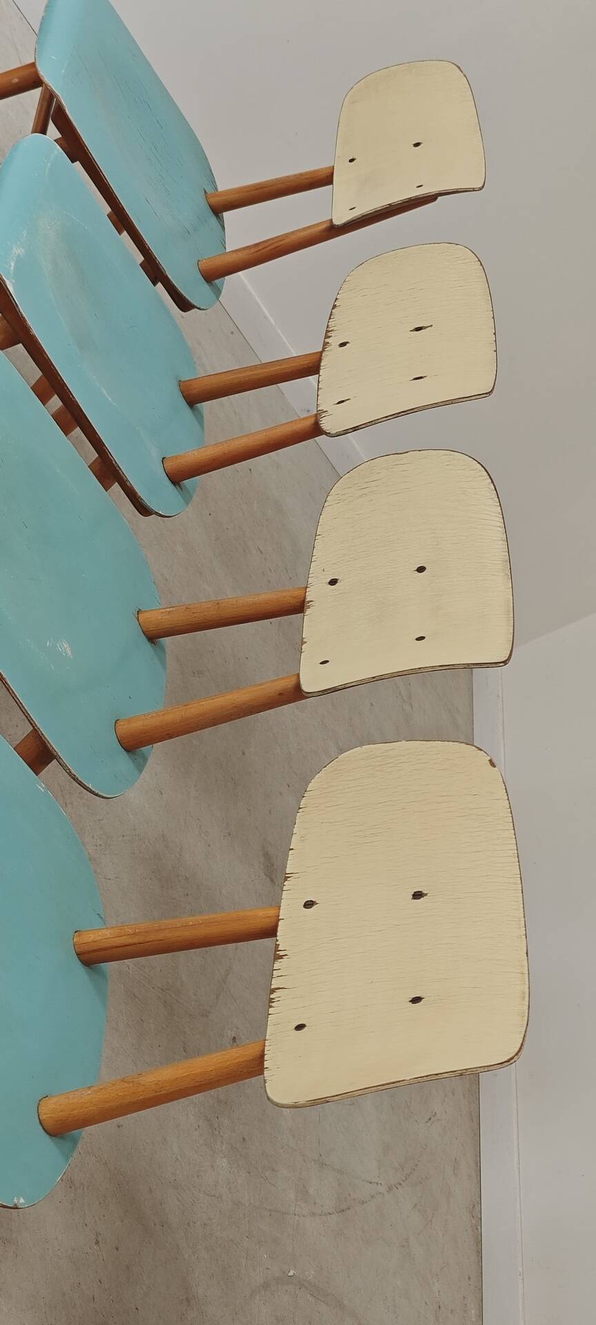 Lot de 4 chaises bois TON Bystrice ( Thonet ) bleu clair , lot 2