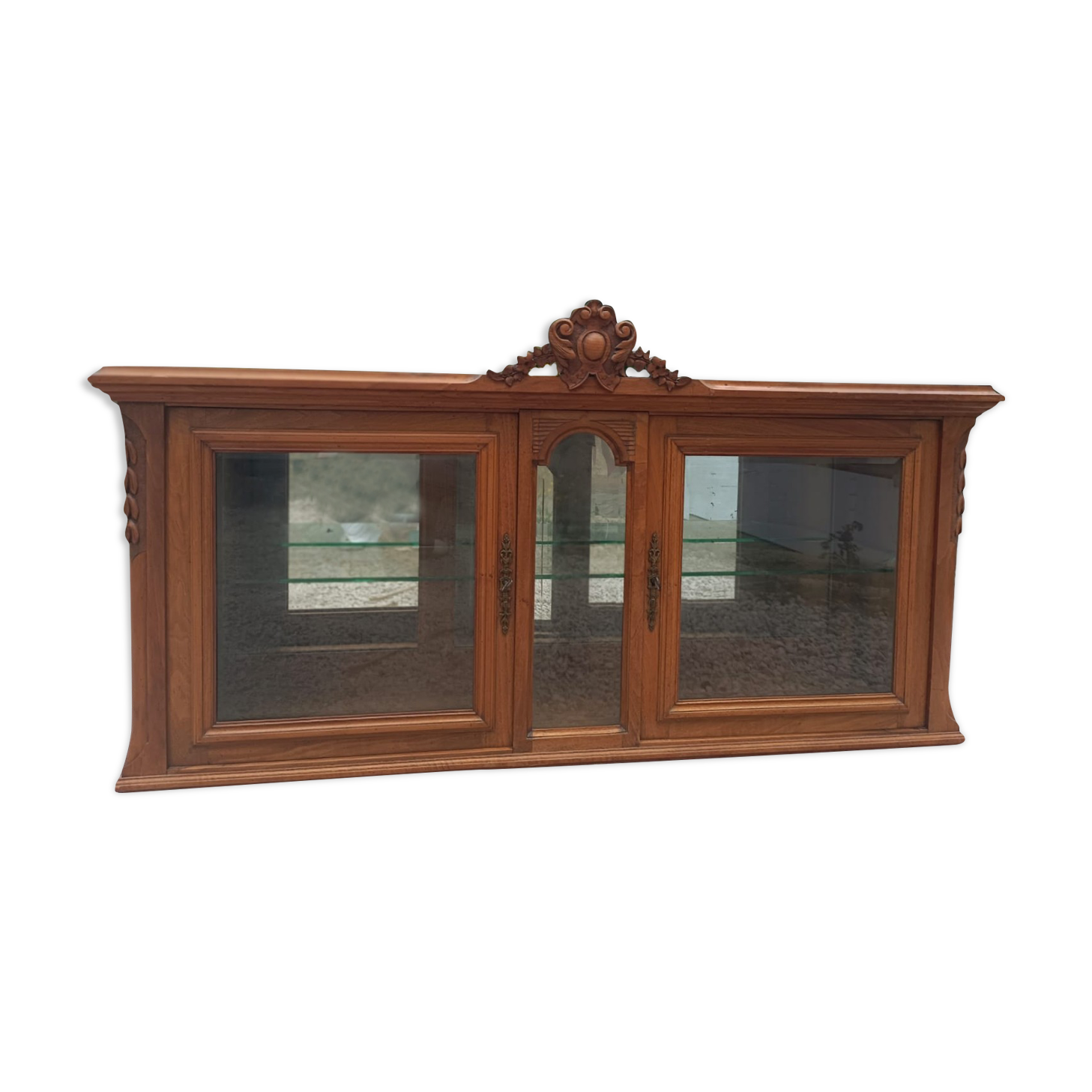 Vessel year 30 to hang