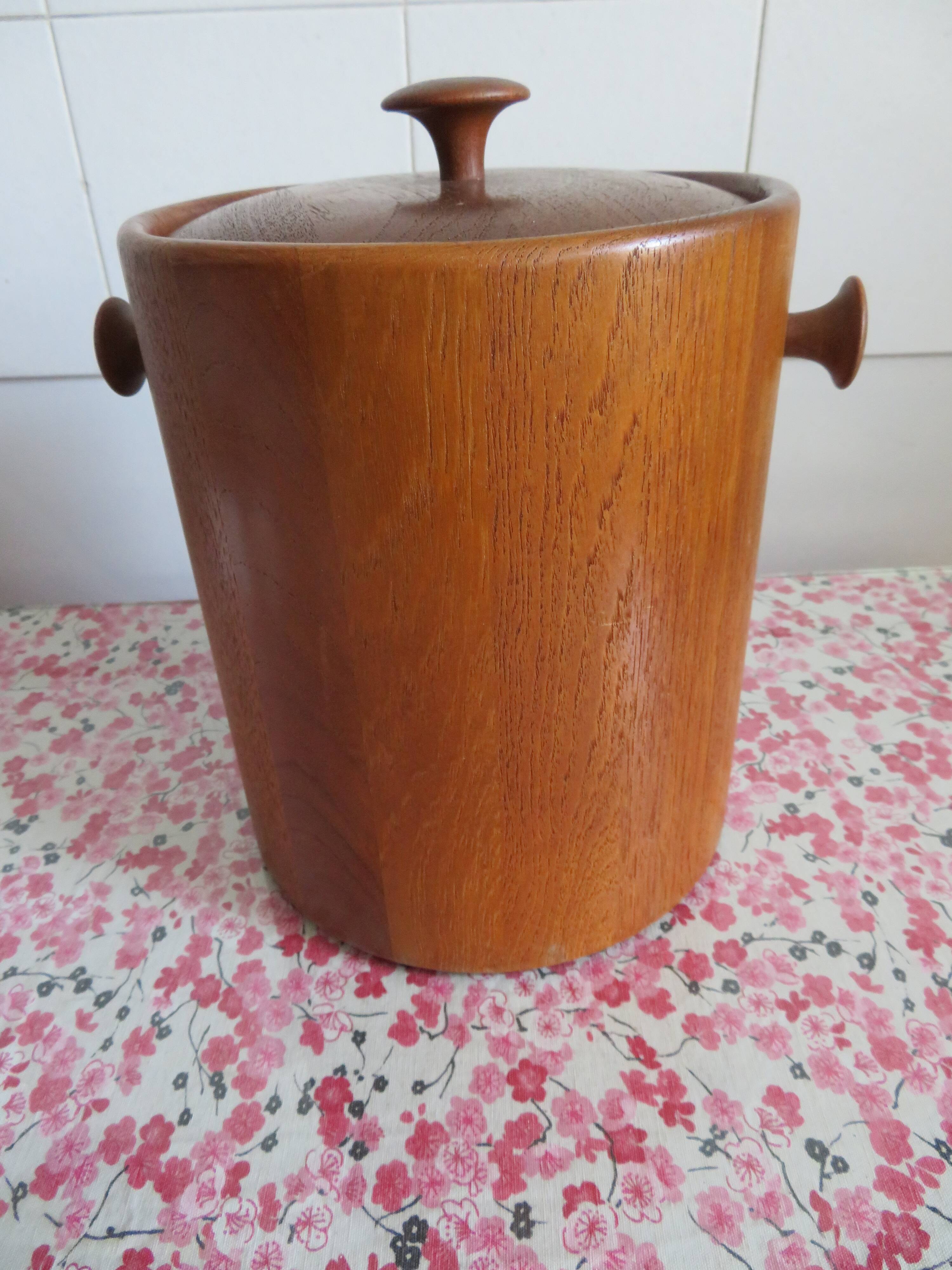 Teak ice bucket, Scandinavian style year 70
