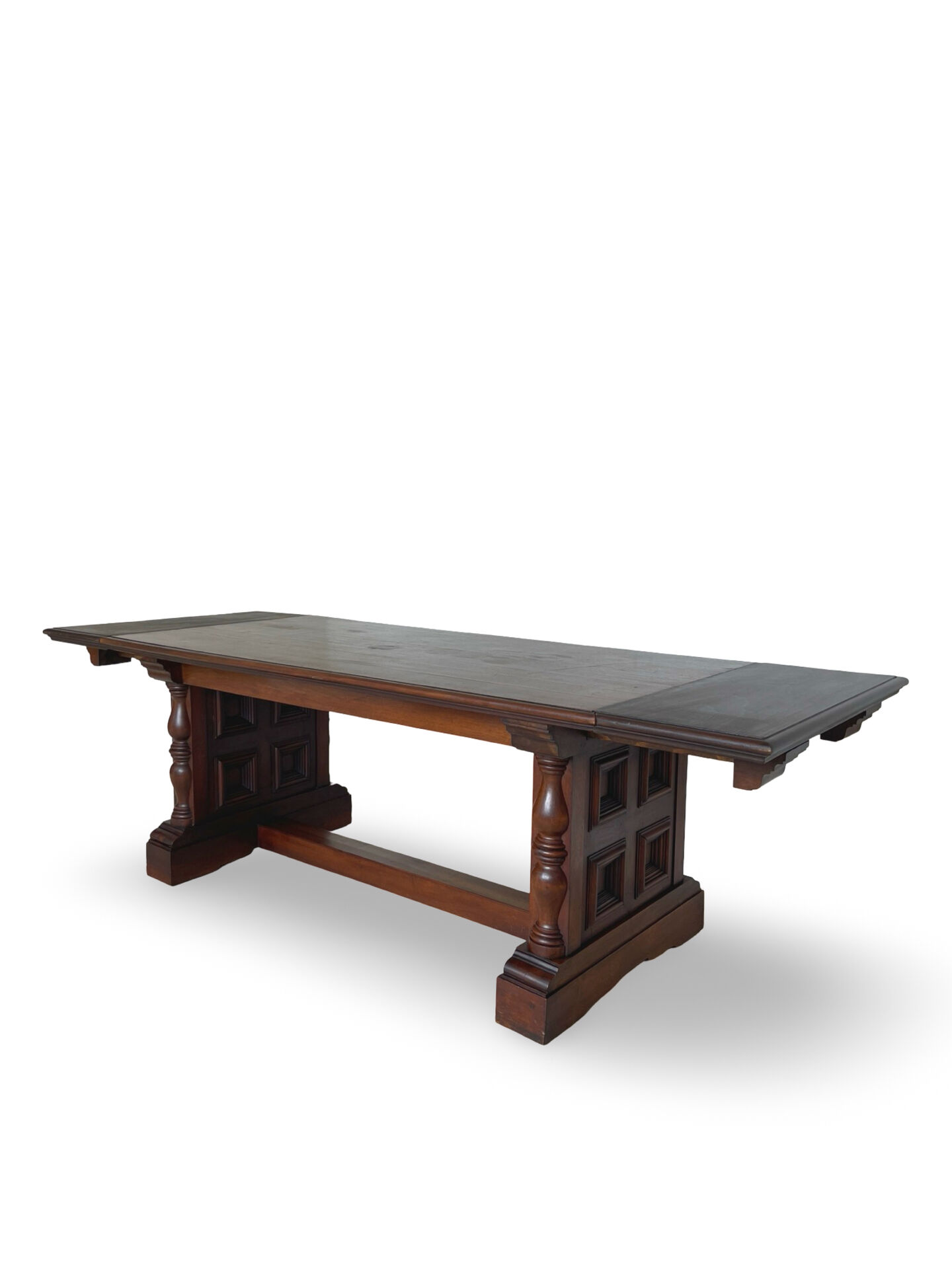 La table à manger extensible de haute qualité de style Renaissance italienne,