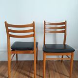 Set of 2 wooden chairs and skai