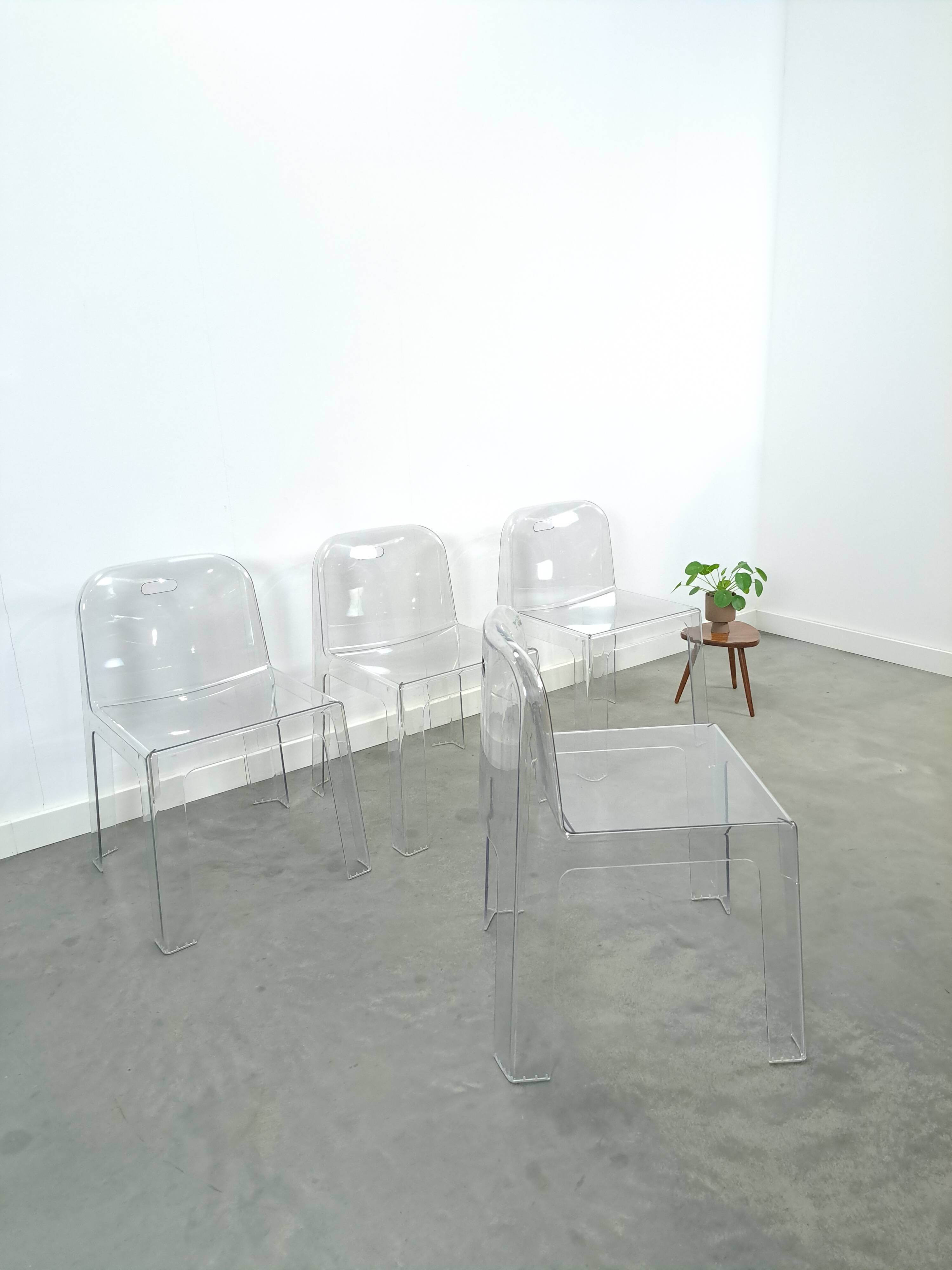 Design plexiglas stapelbare stoelen Trono by Sottsass Associati 2005 Segis