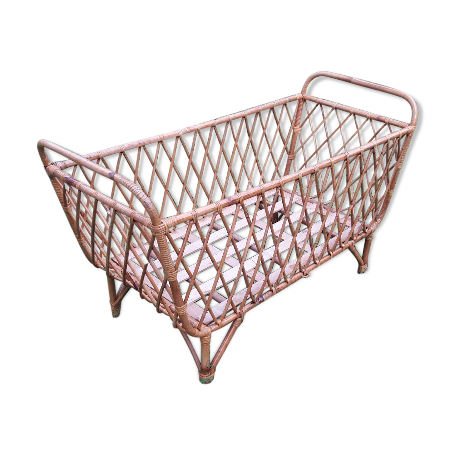 Vintage rattan baby cot