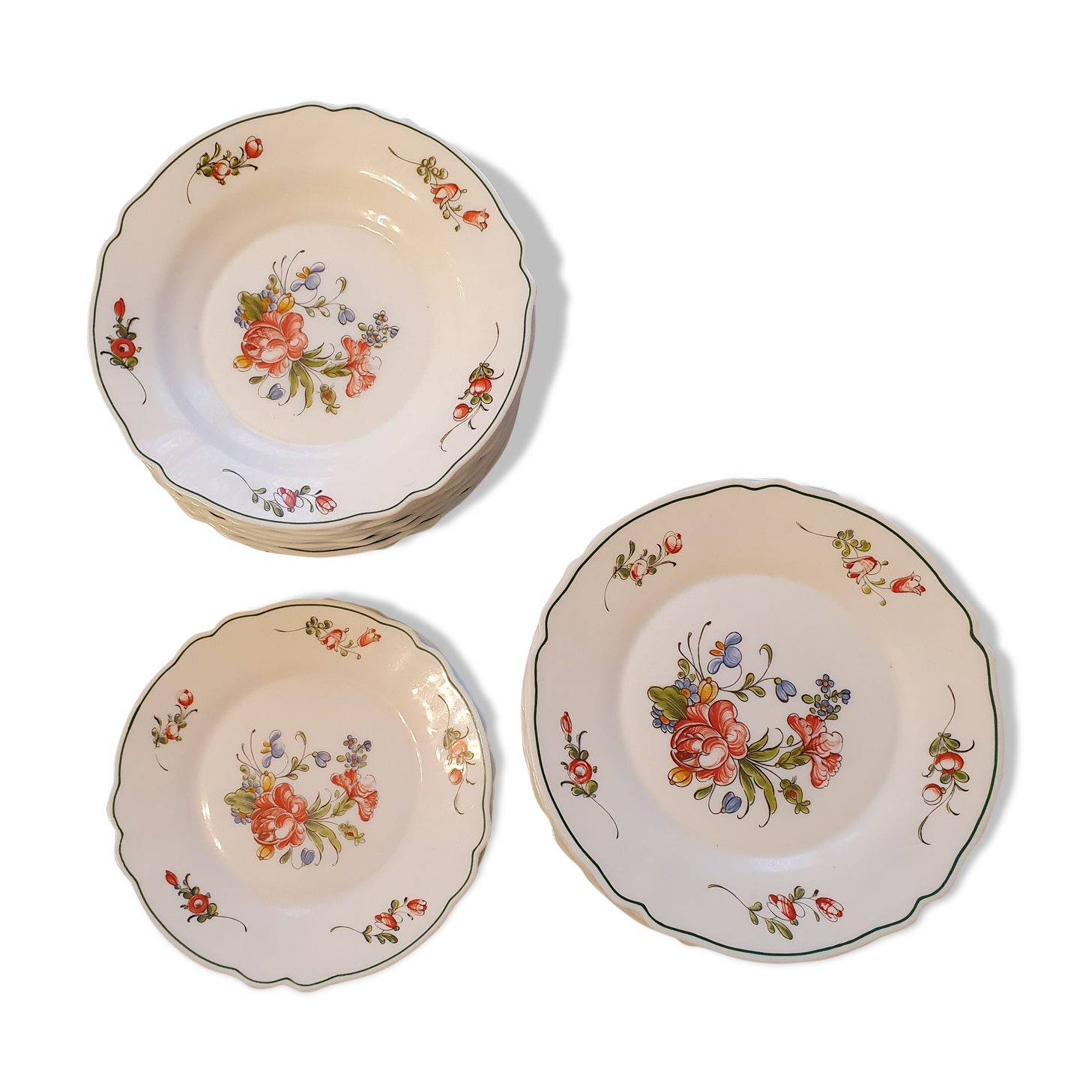 LOT OF 18 FRANCE ARCOPAL ASSIETTES