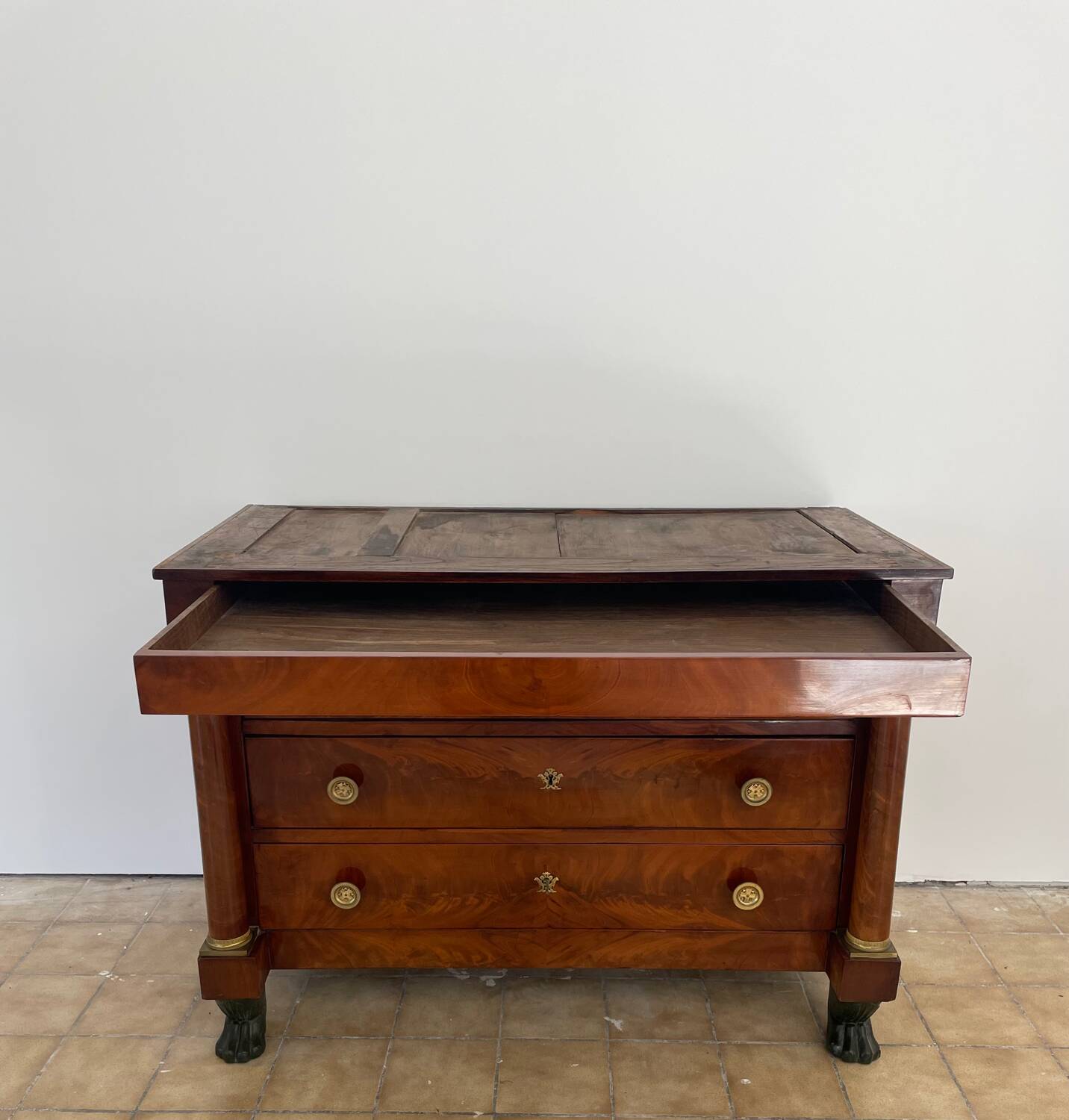 Commode empire retour D’Égypte en Acajou Flammé Époque XIX eme siècle