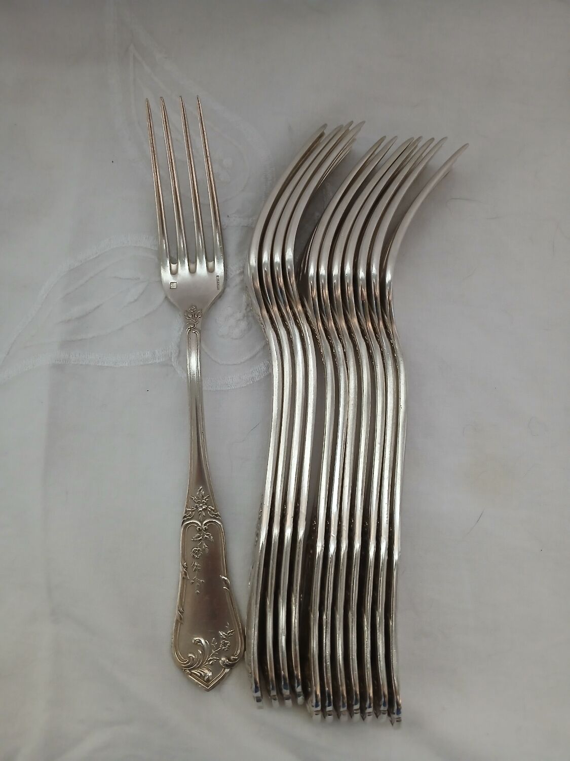 36 antique silver-plated cutlery sets "Boulenger"