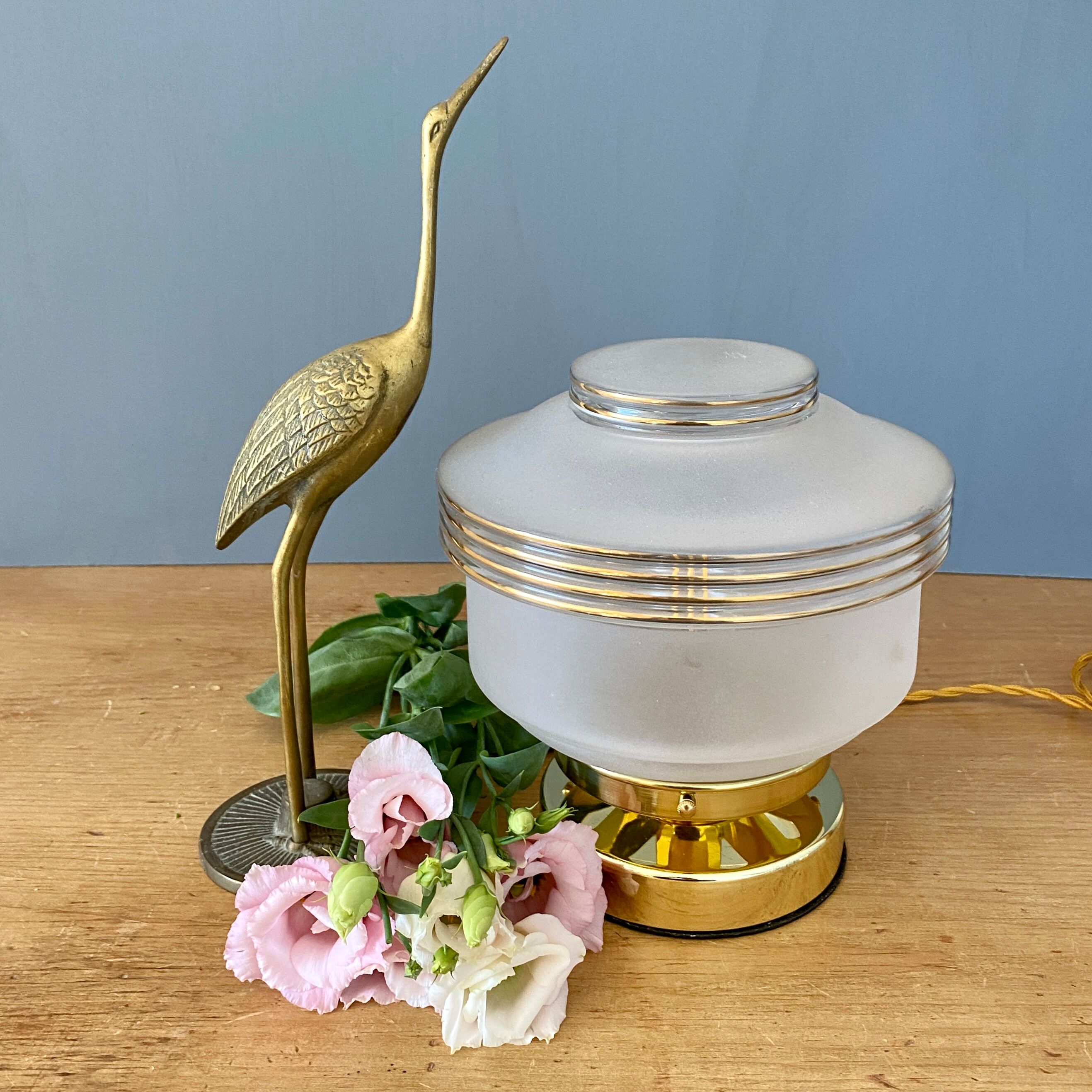 Table lamp vintage art deco globe in white frosted glass with golden edging