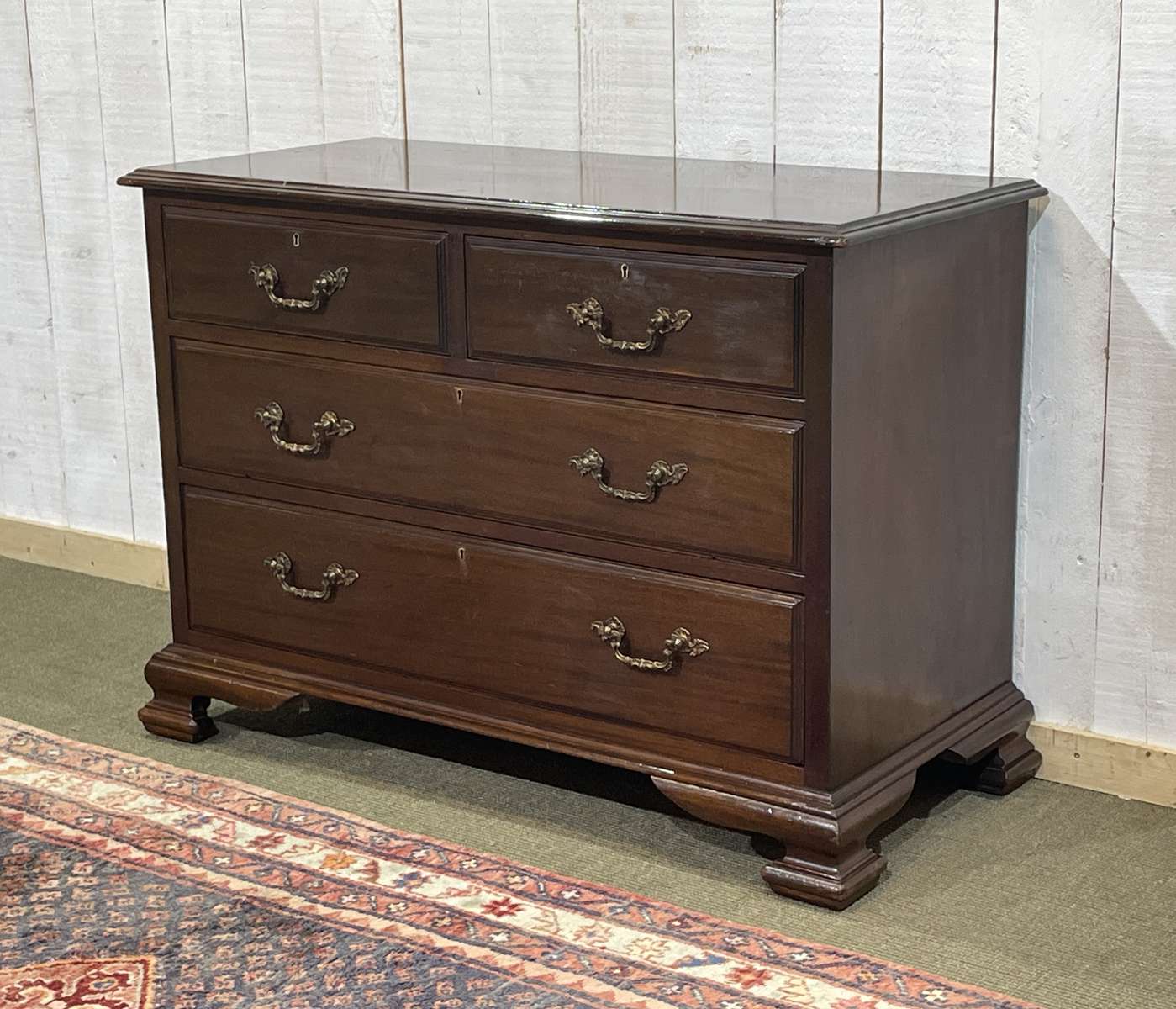 Early 20th century English mahogany chest of drawers