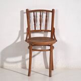 Anciennes chaises Thonet avec assise gravée (c.1920). Ensemble de 2 pièces