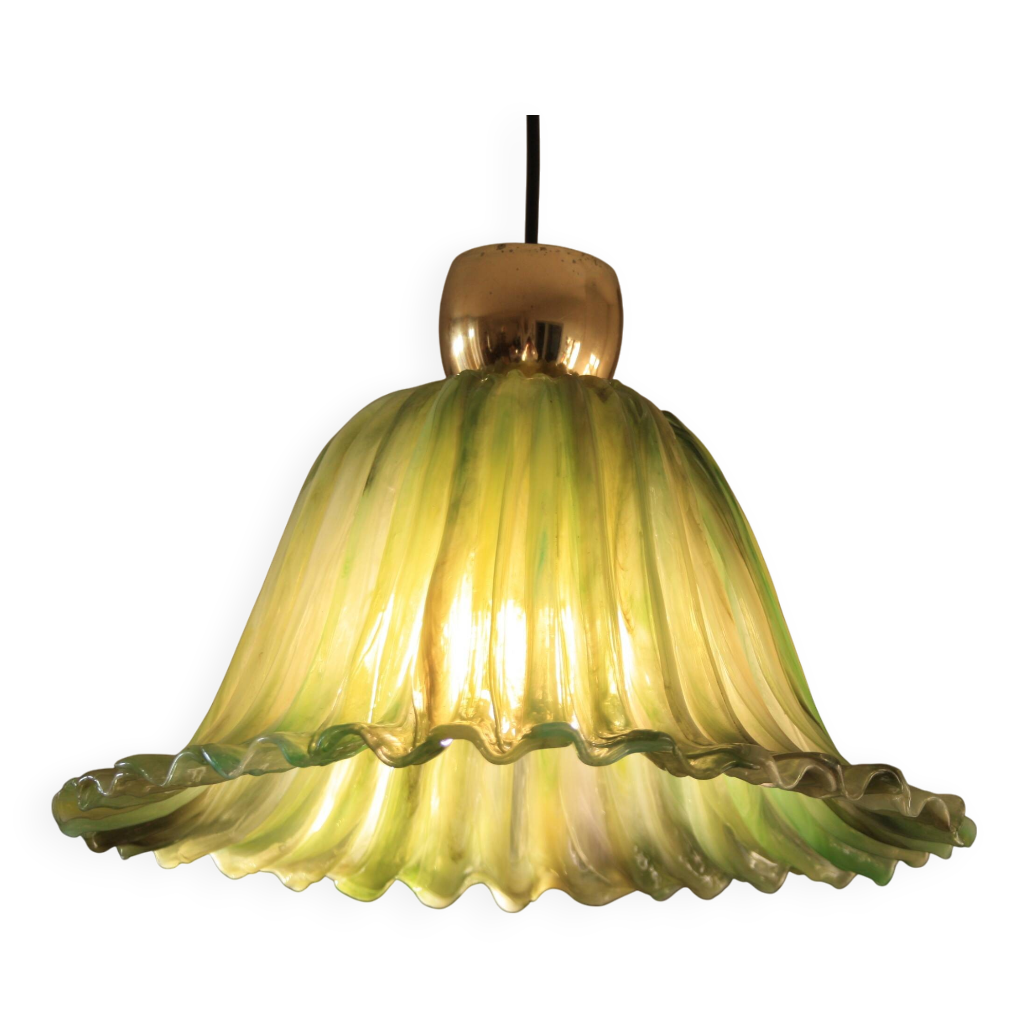 Green flower suspension