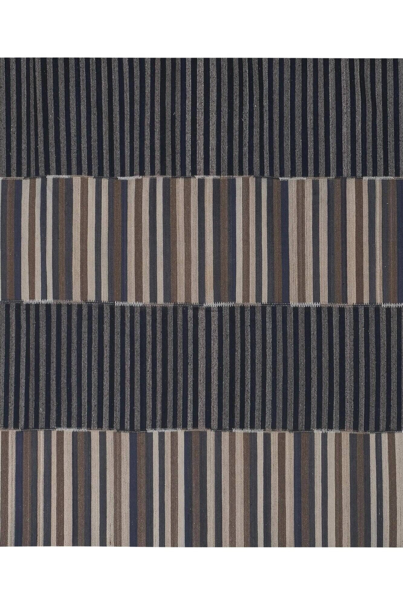 Vintage Turkish kilim, handwoven, 287x330 cm.