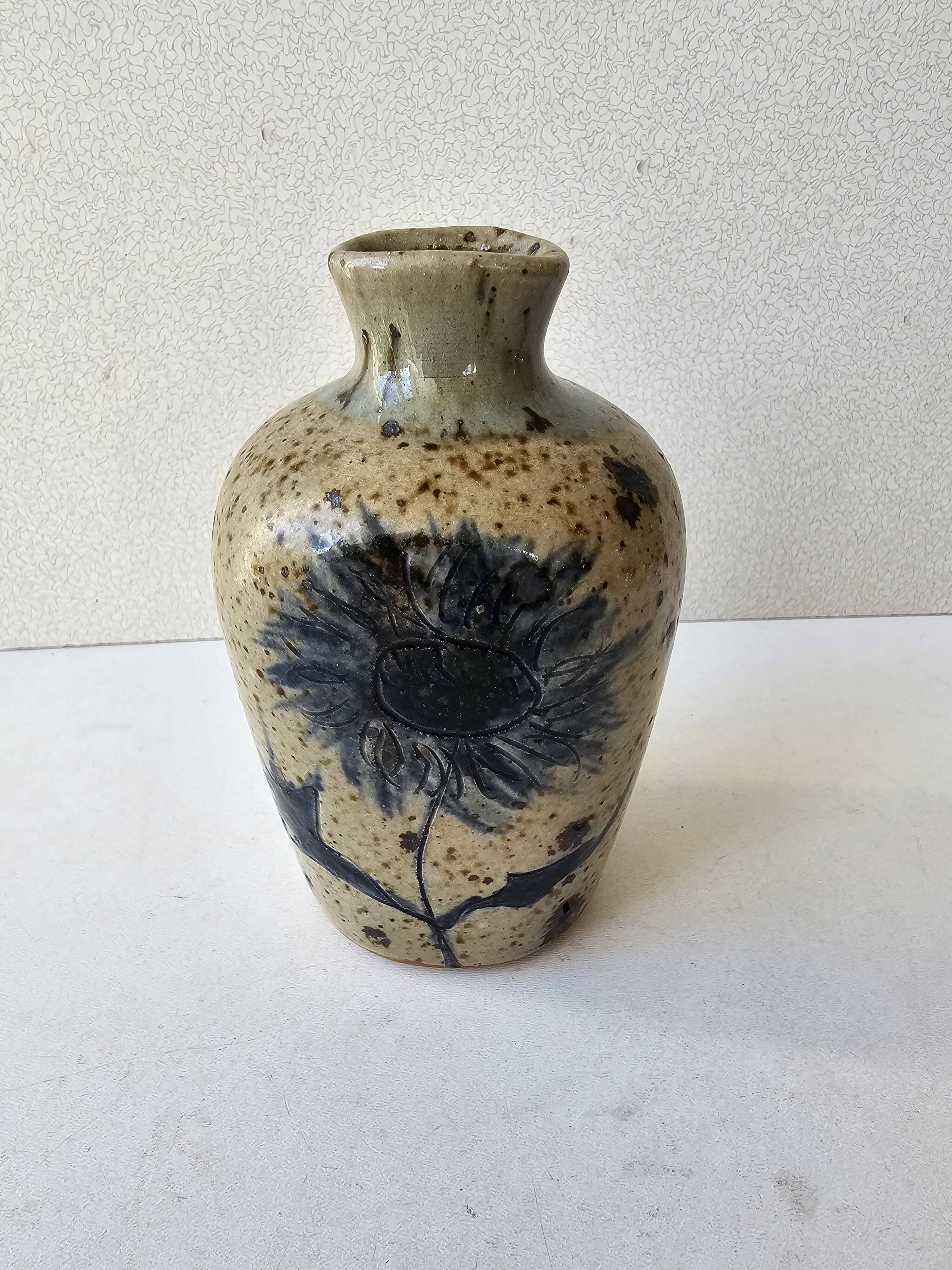 Vase with floral motif in enamelled ceramic - signed Suzanne Dauliach