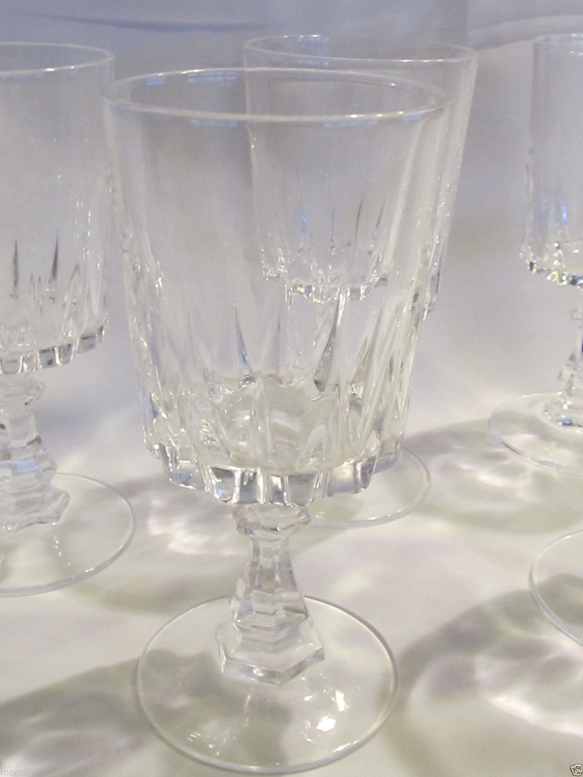 series of six white wine glasses Porto crystal from Arques service Louvre
