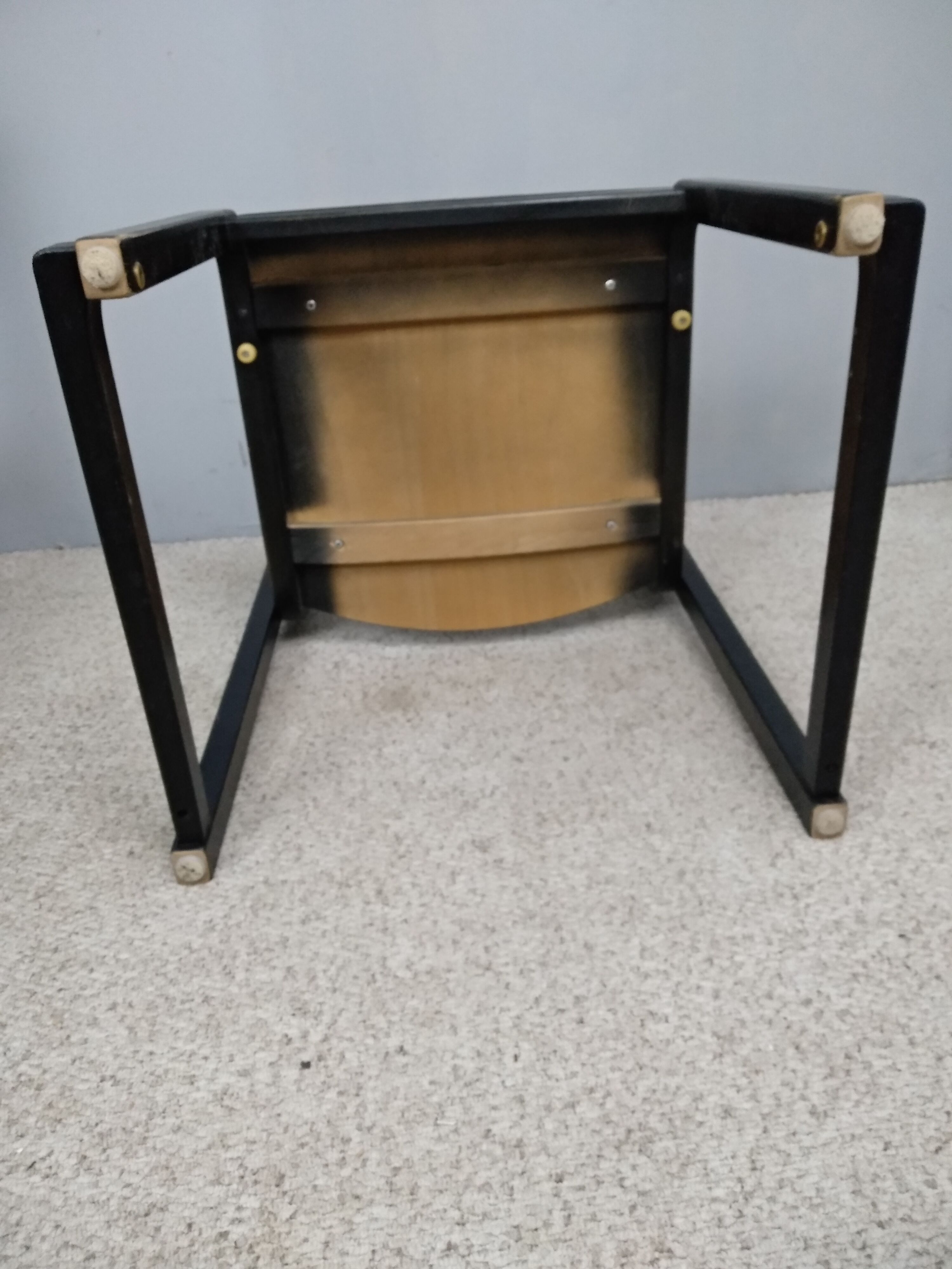 Fauteuil, Italie, XVIIIe s., en hêtre mouluré et sculpté à décor de