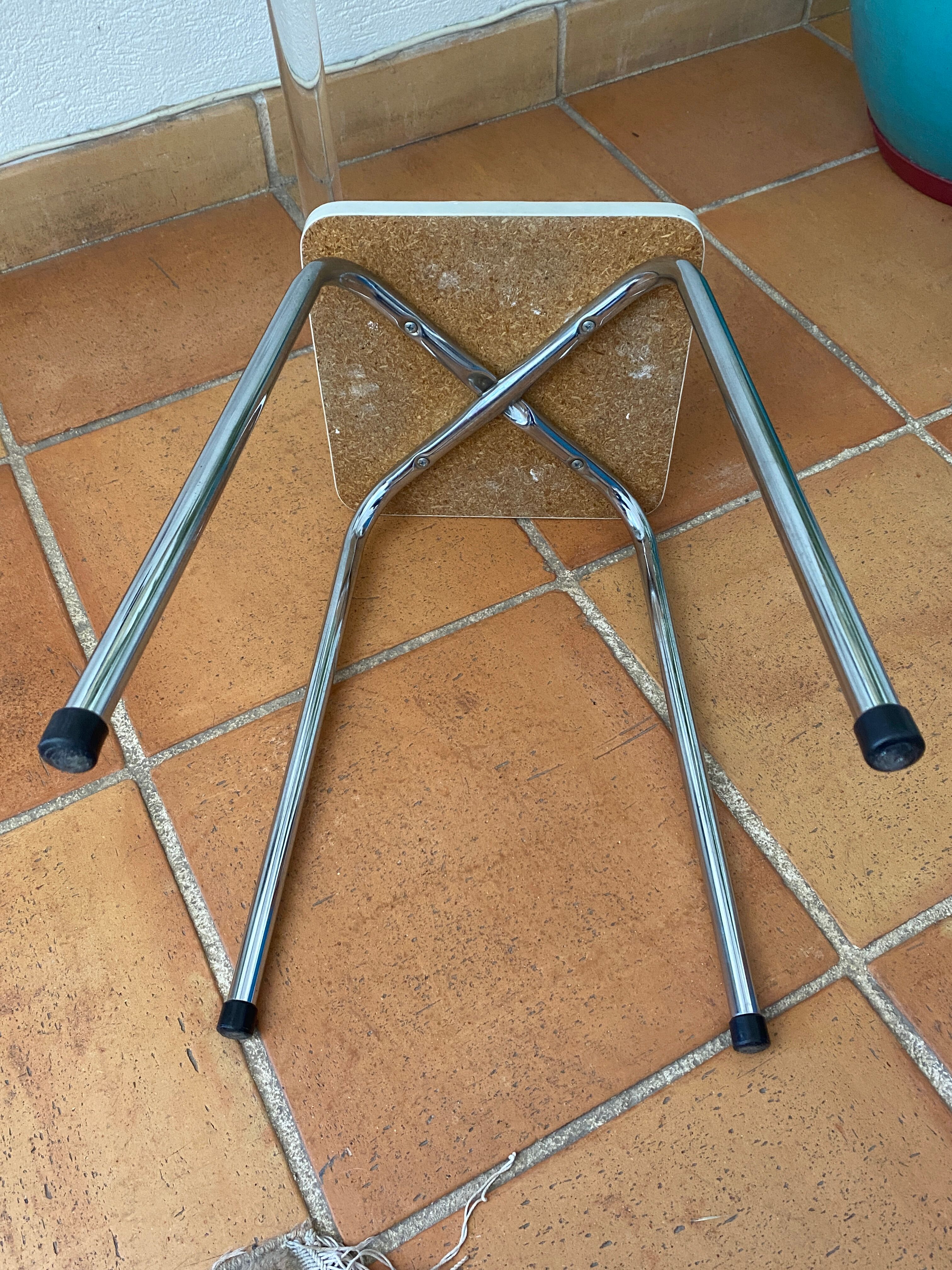 Tabouret en Formica