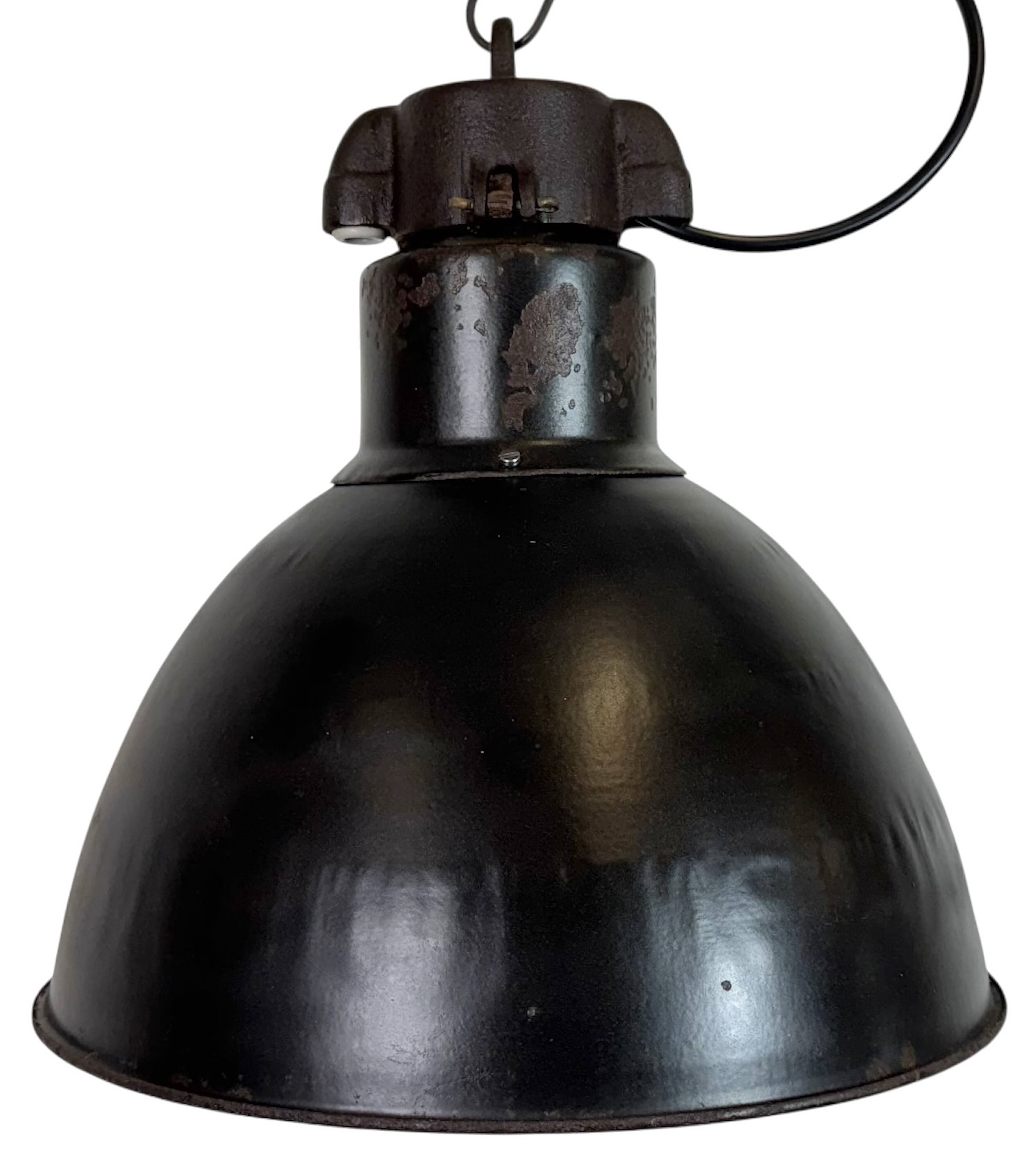Industrial Bauhaus Black Enamel Pendant Light, 1930s