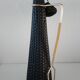 Bouteille en verre et scoubidou noir des années 60