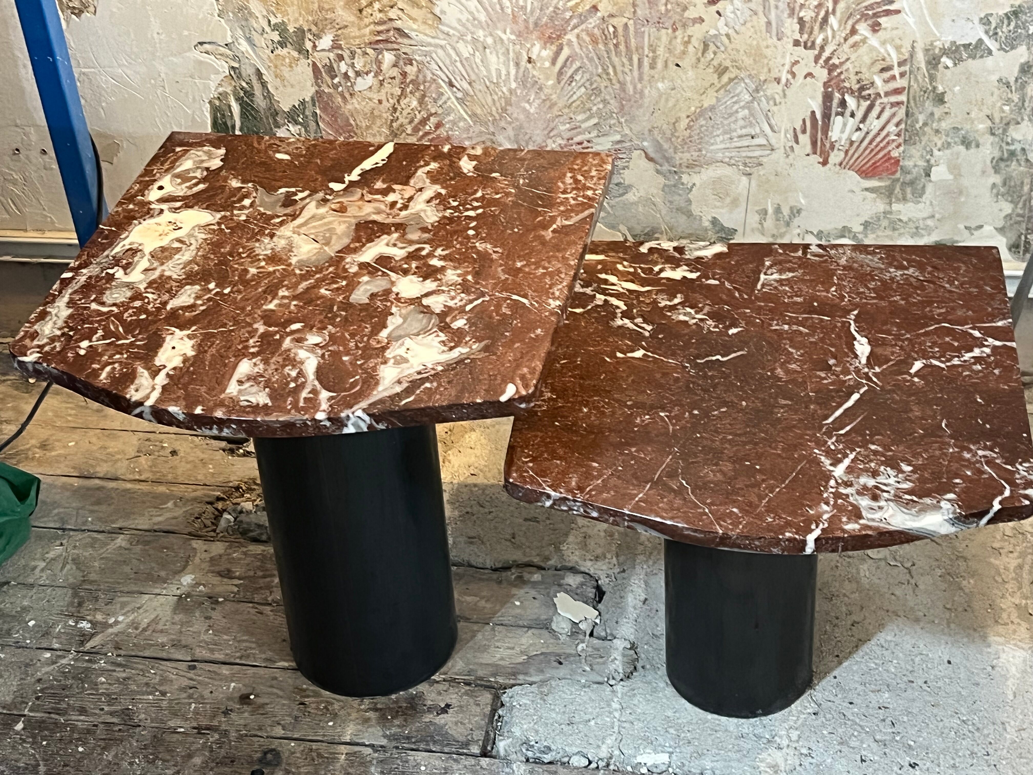 Table double plateau marbre bordeaux et pied acier