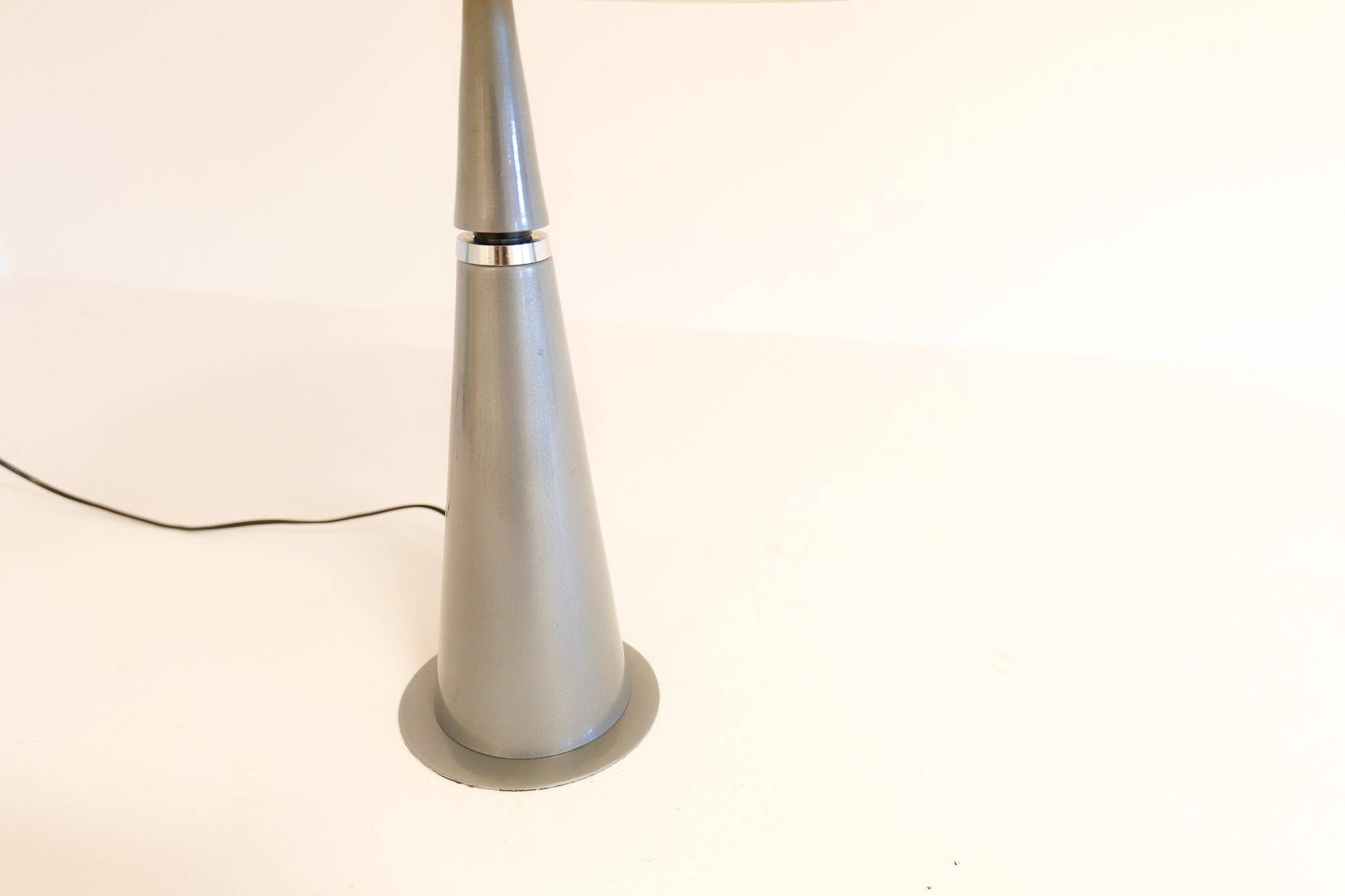 Lampe de table époque spatiale Aluminor France années 1990