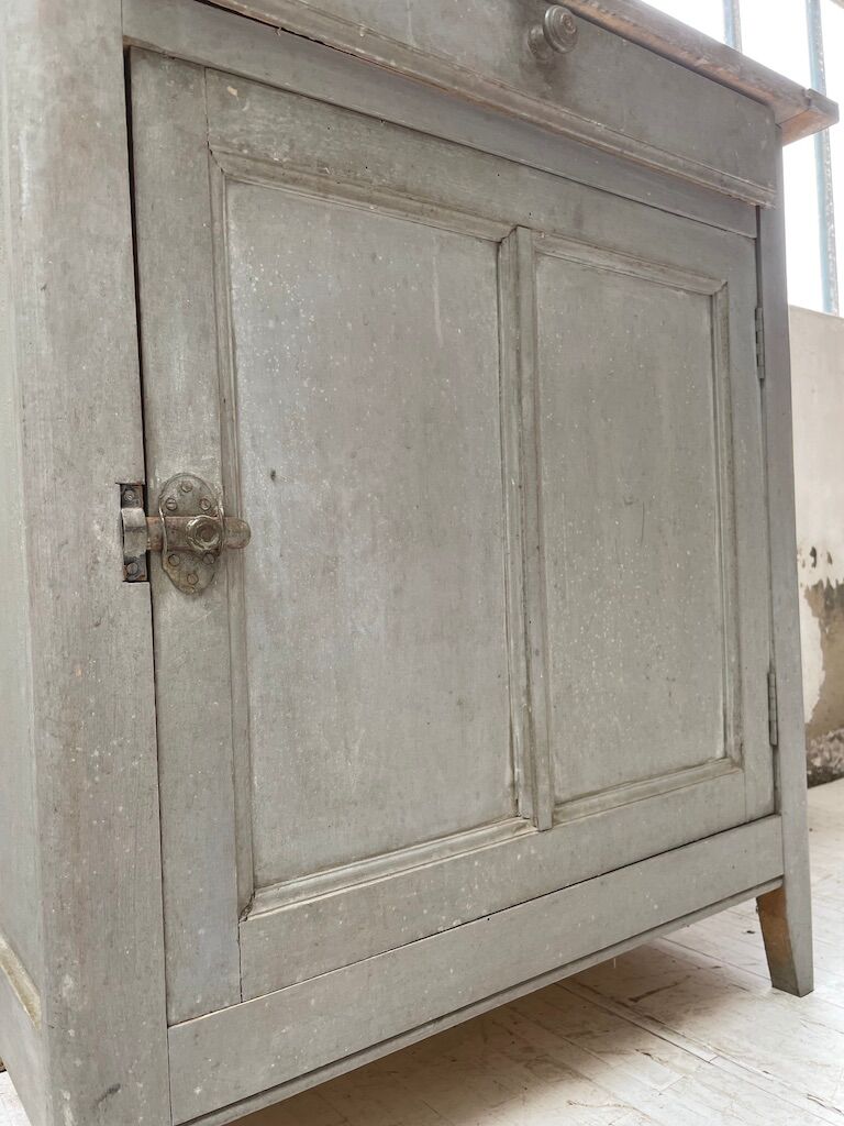 Confectioner furniture loom gray blue