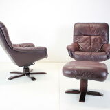 Scandinavian Leather Armchairs / Lounge Chairs, With footres 1970s, Finland