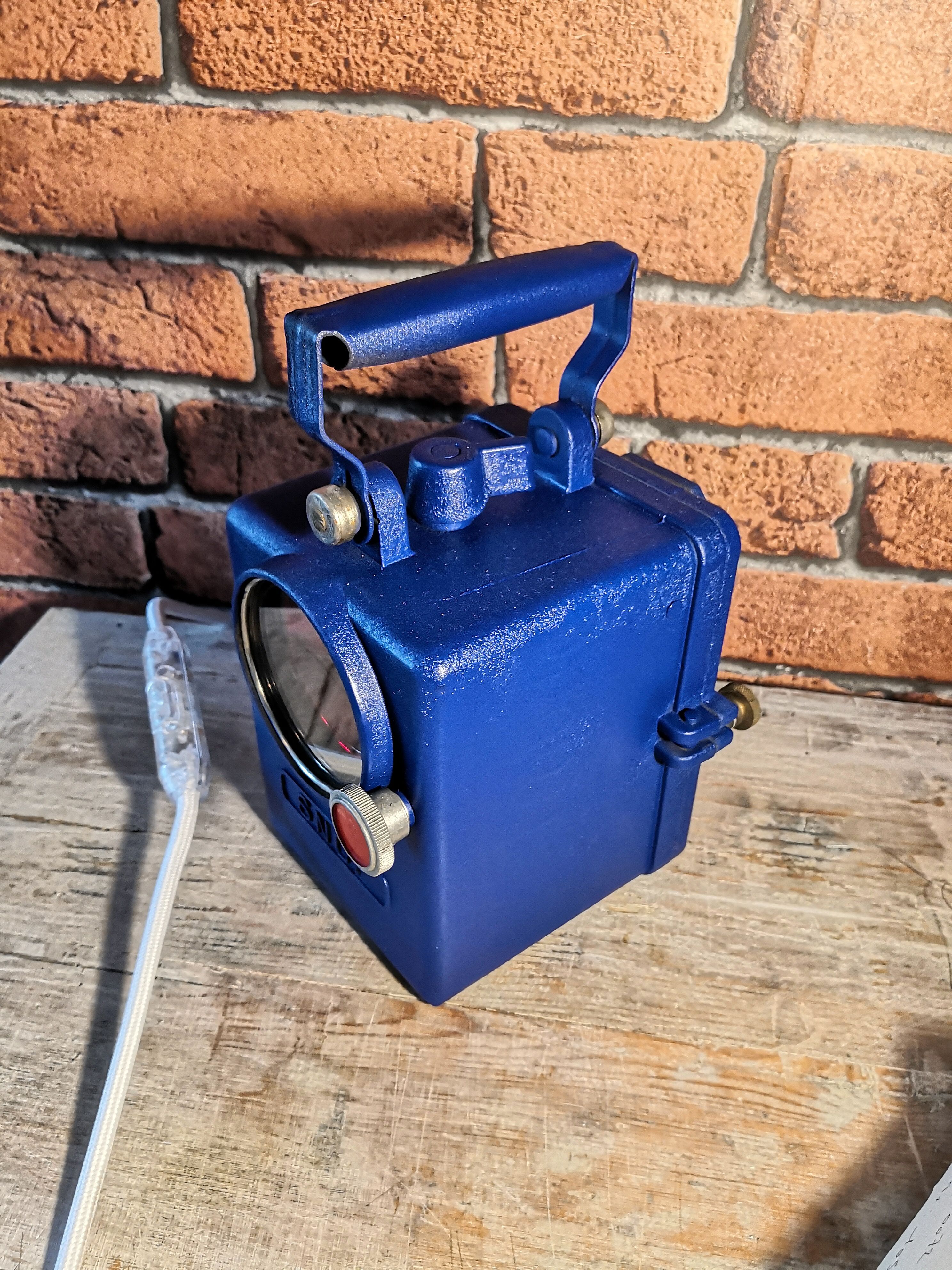 Vintage SNCF lamp with red white blue LED