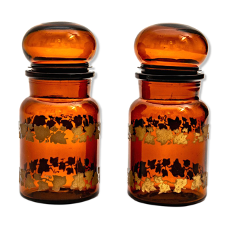 Pairs of medicine jars