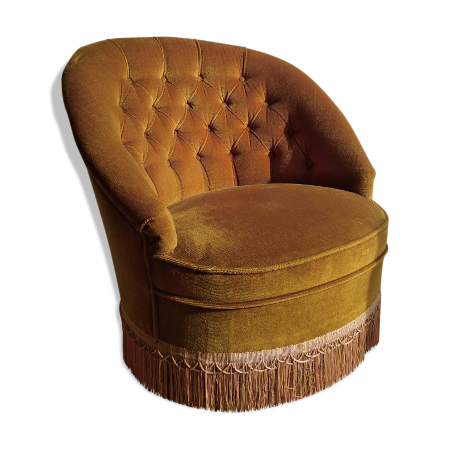Fauteuil crapaud en velours doré