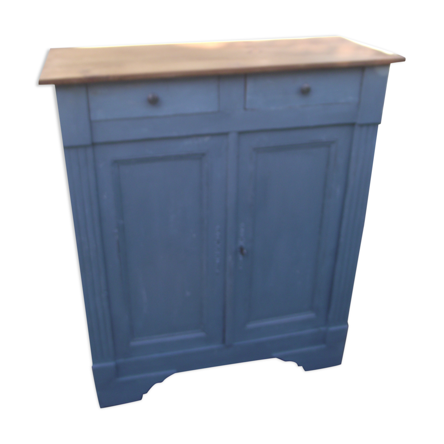 Blue-grey skated parisian buffet