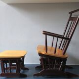 Fauteuil à bascule et repose-pieds, années 1960