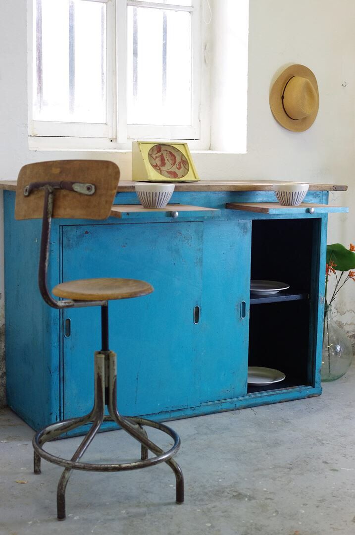 Buffet, former furniture workshop