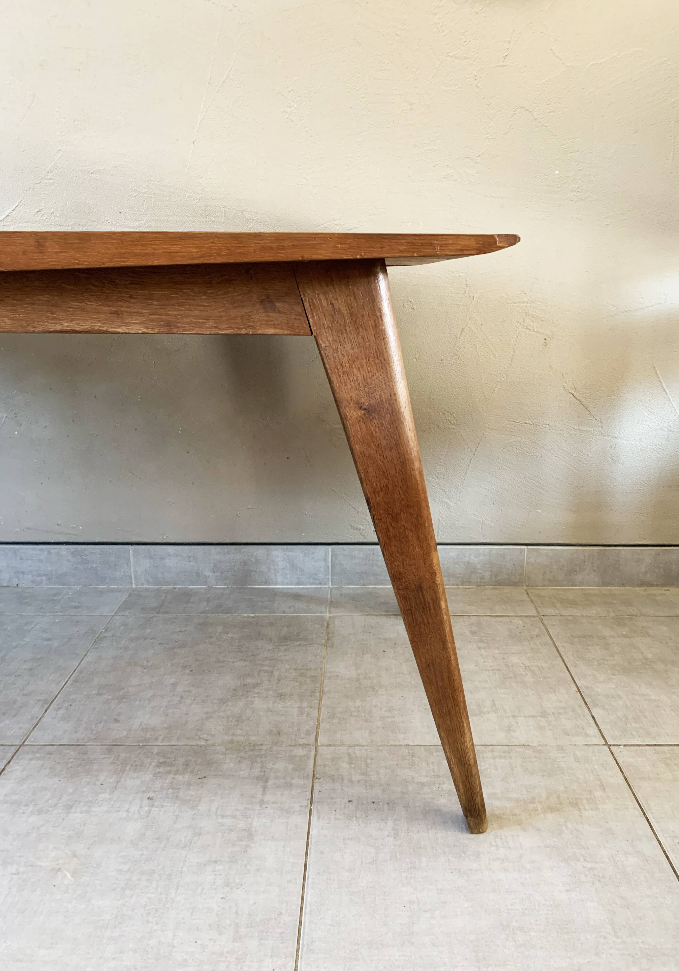 Vintage extendable oak table from the 50s