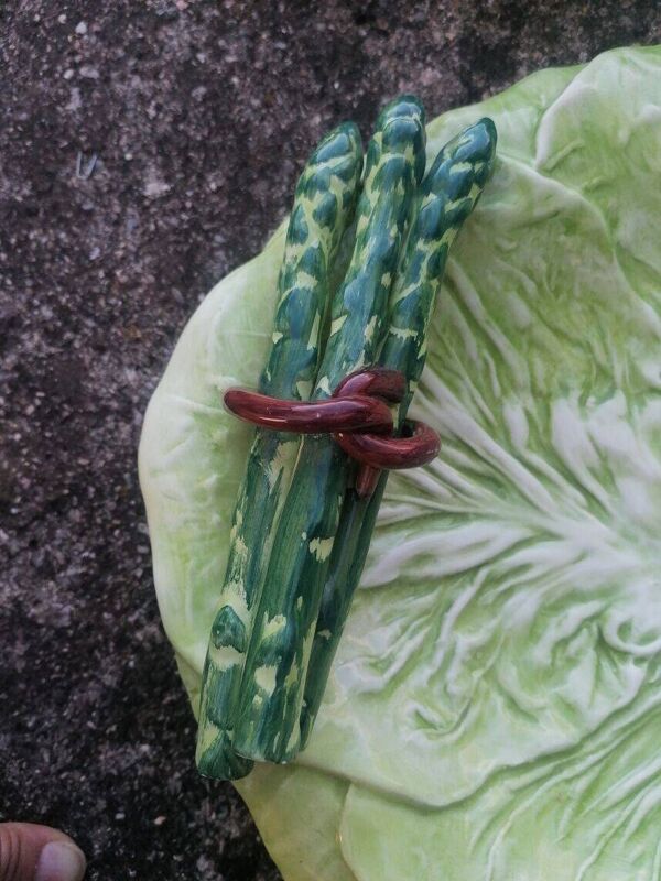 Lot de 3 plats en barbotine asperges et feuilles de chou vintage made in italy