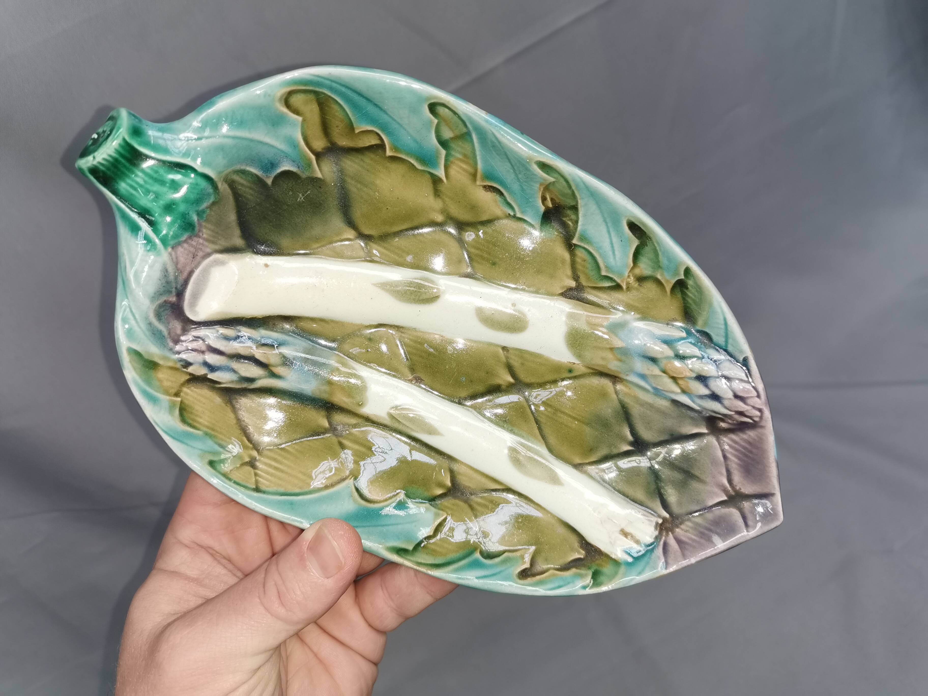 Old asparagus / artichoke dish. majolica barbotine luneville