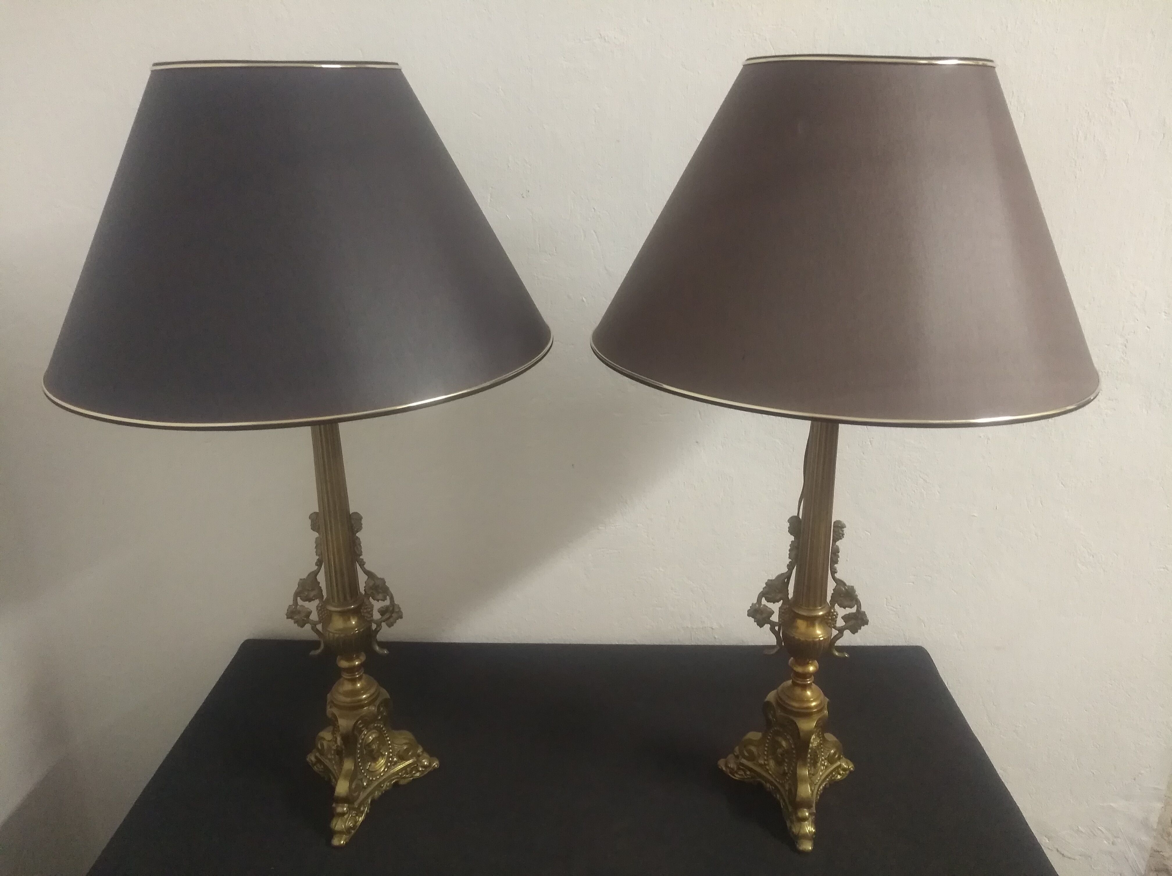 Pair of brass lamps at the end of the 19th century