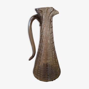 Carafe aiguière en verre ambré