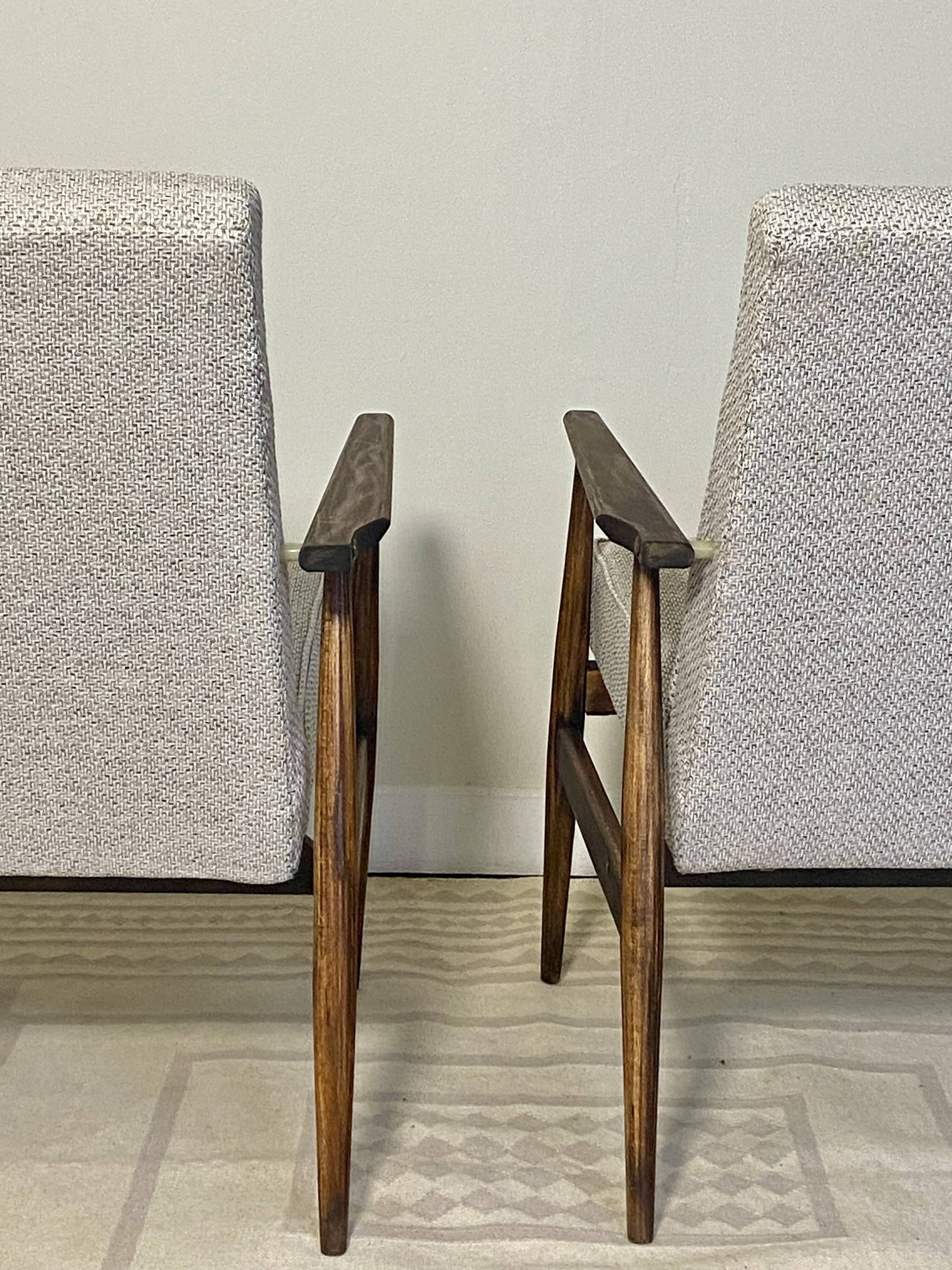 Pair of Henryk Lis 300-190 armchairs in mottled blue-grey fabric, 1970s