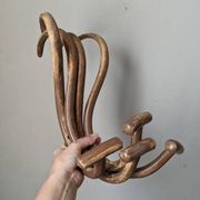 Lot de patères bois courbé de style Thonet